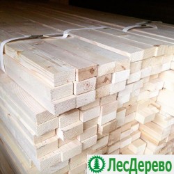 Строганный брусок из сосны 30x50x3000 мм Строганный брусок из сосны 30x50x3000 мм